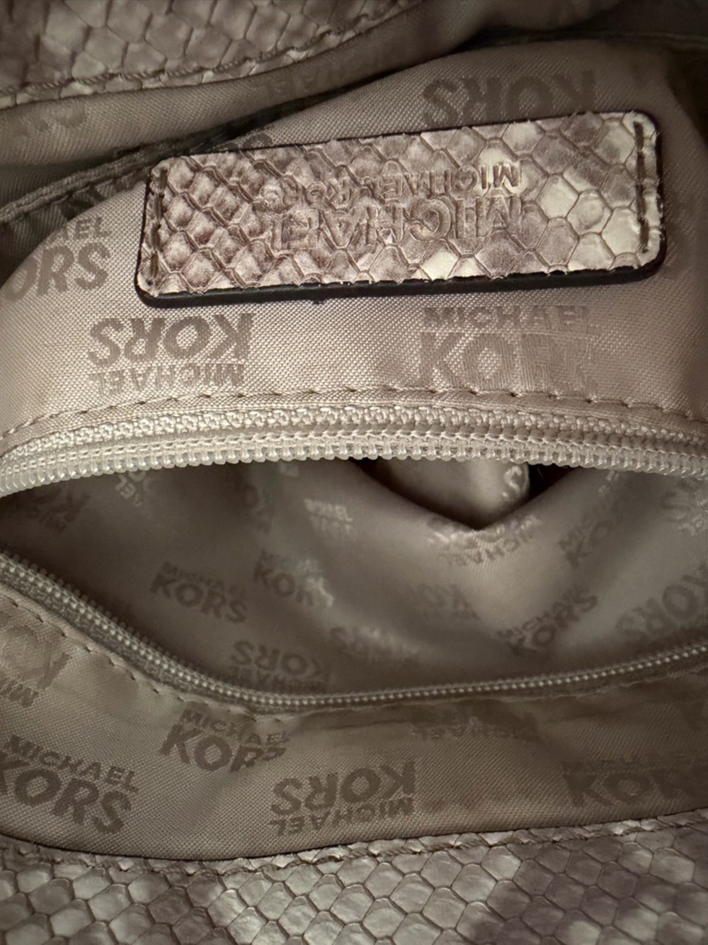 Michael Kors Laila medium snake embossed leather studded crossbody bag in gray - Picture 7 of 8
